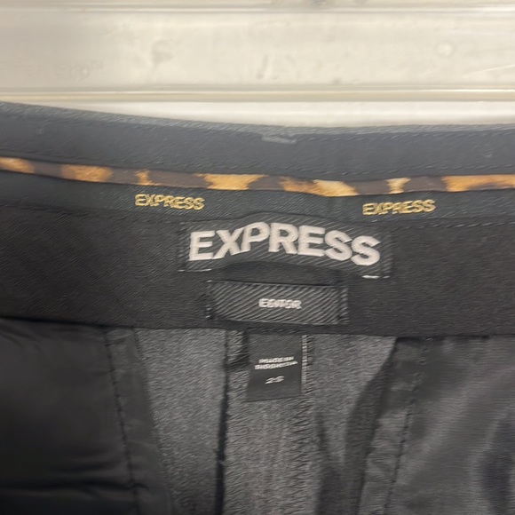 Express pants - Picture 9 of 11